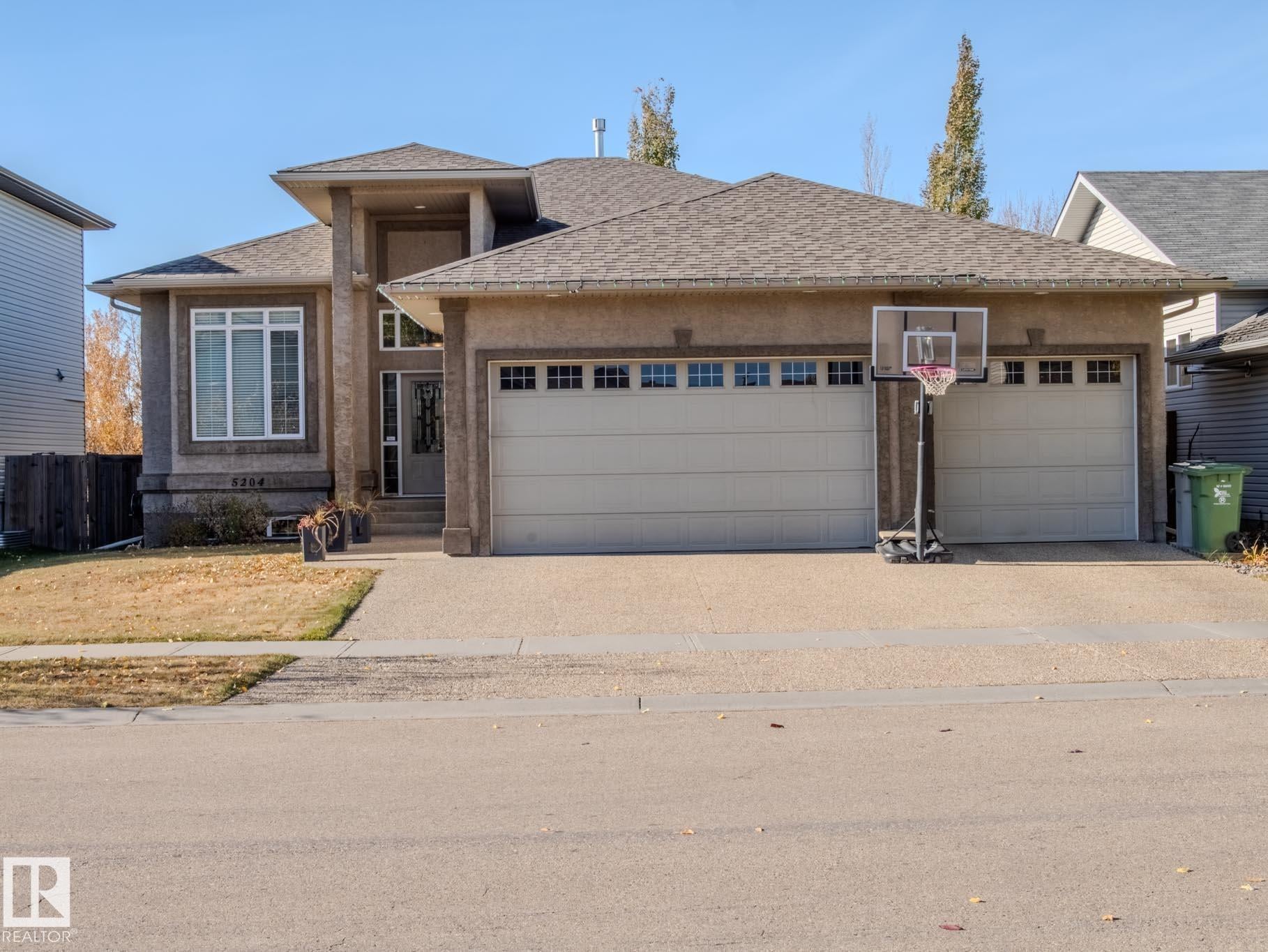 5204 63 ST