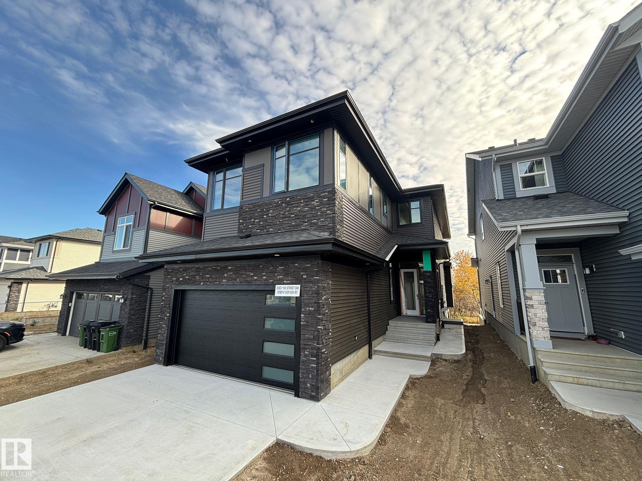 3083 158 ST SW