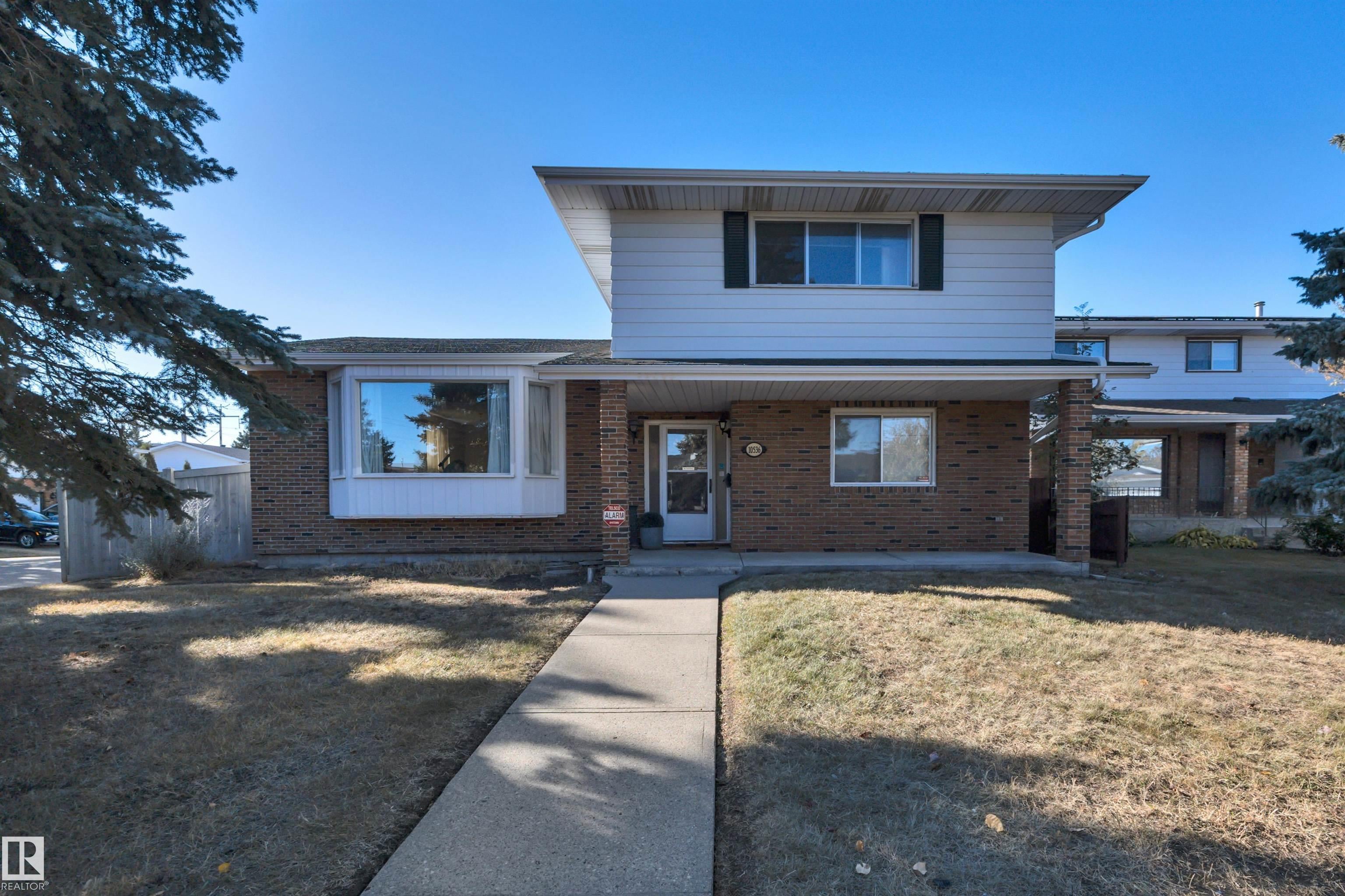 10536 30 AV NW
