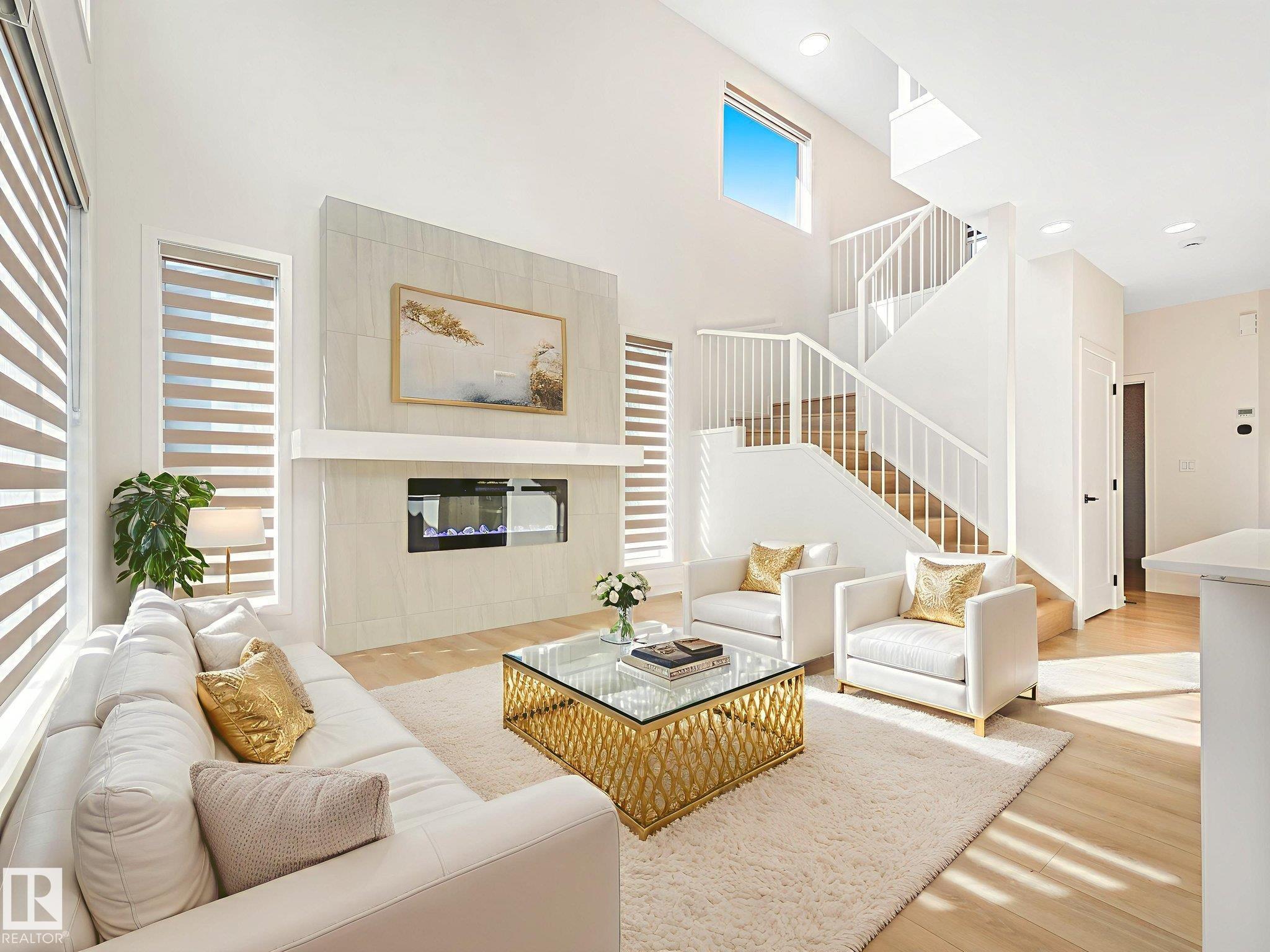 2211 158 ST SW