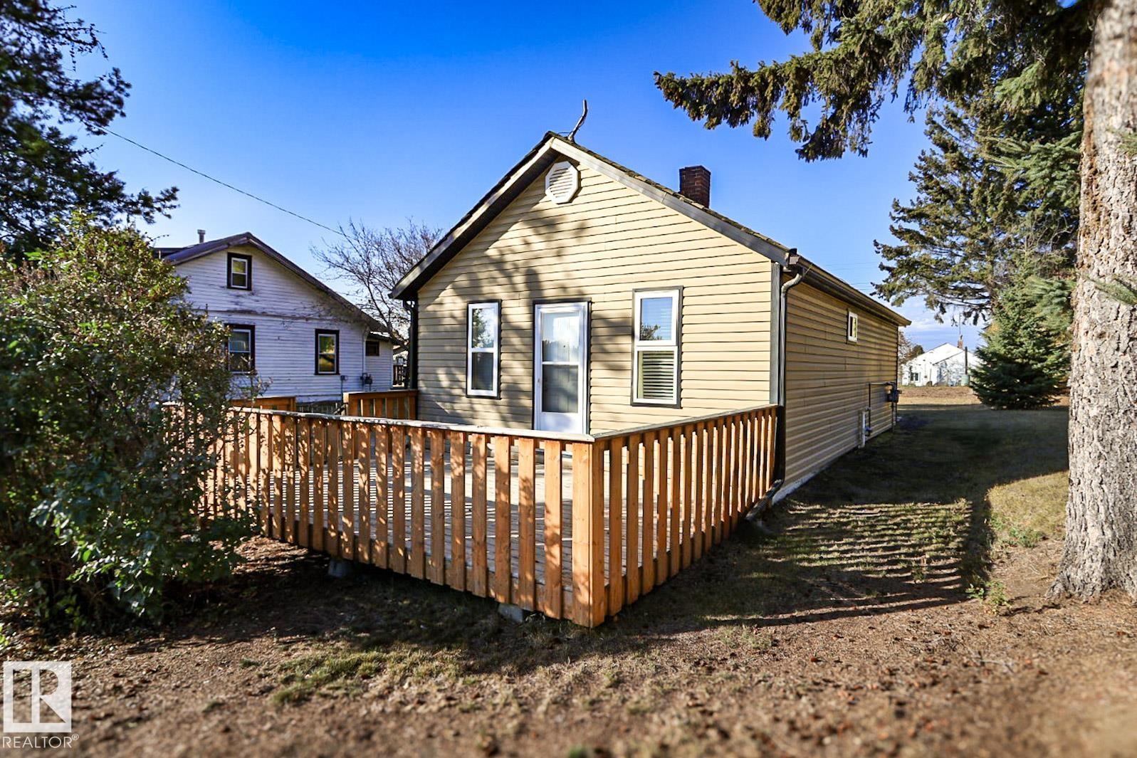 5016 48 ST