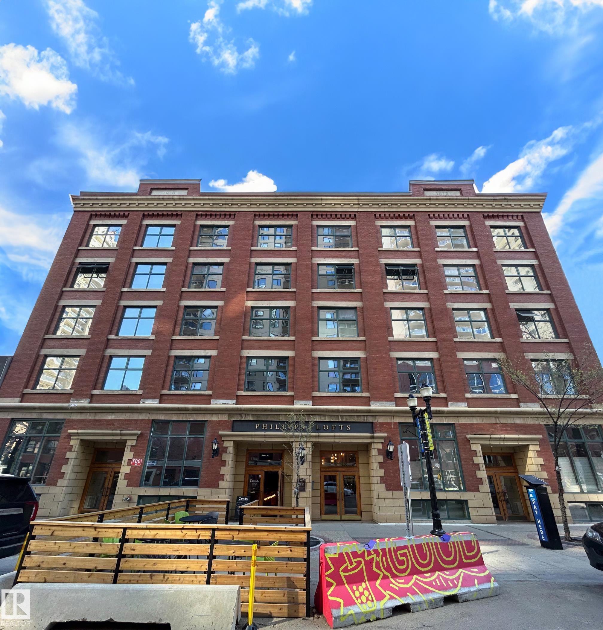 #2 10169 104 ST NW